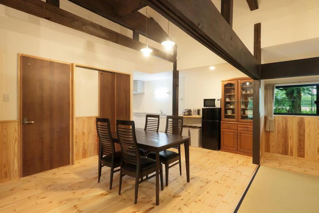 【コテージくぎの】大谷川沿いの露天風呂があるコテージ Minamiaso Exterior photo