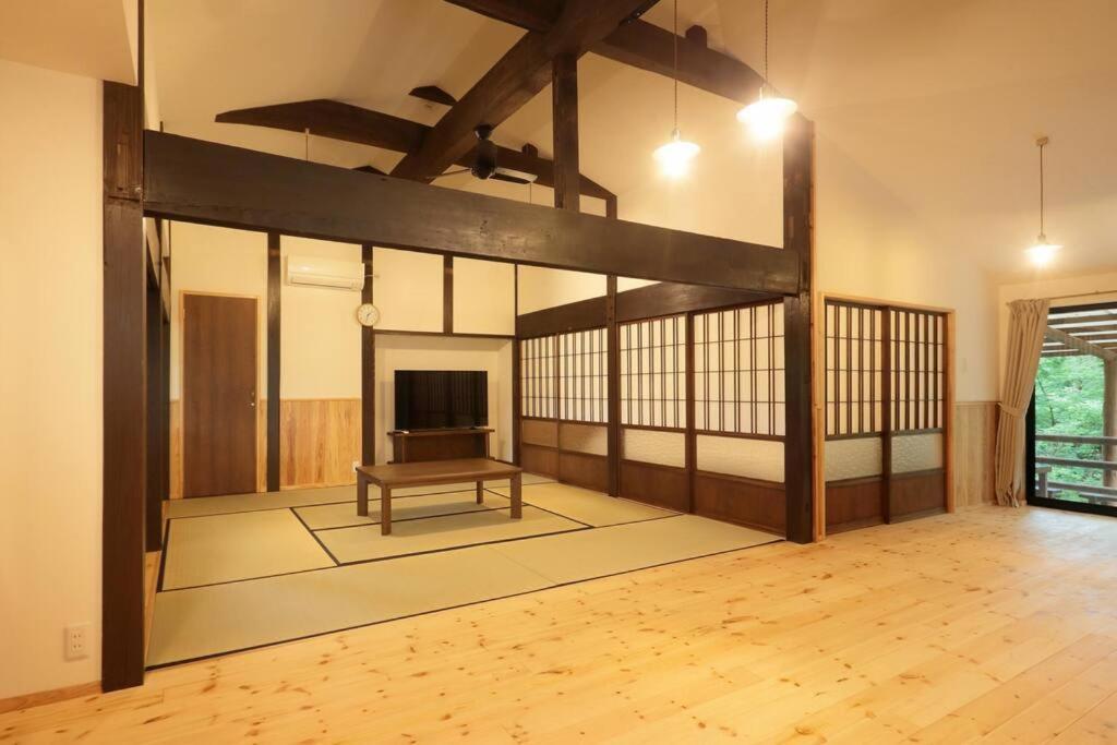 【コテージくぎの】大谷川沿いの露天風呂があるコテージ Minamiaso Exterior photo